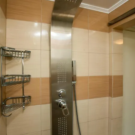 Sea Breeze & Nature With Pool Near The Sea Kremasztí