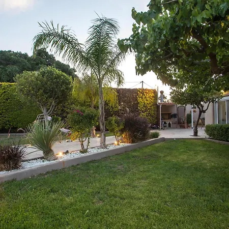 Sea Breeze & Nature Holiday home *