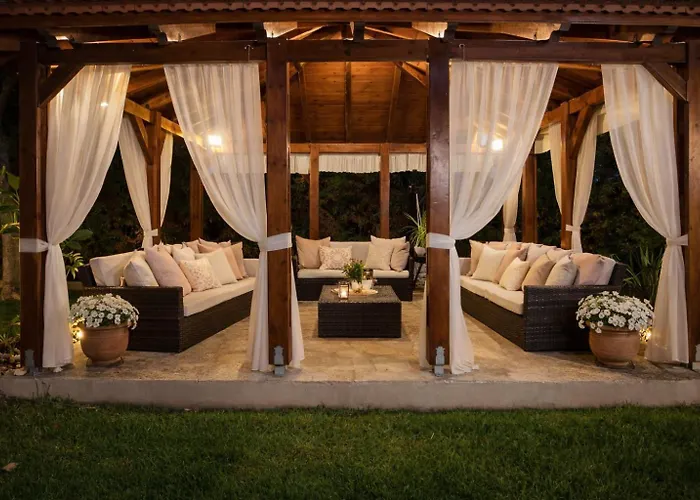 Tatil Evi Sea Breeze & Nature Heated Pool