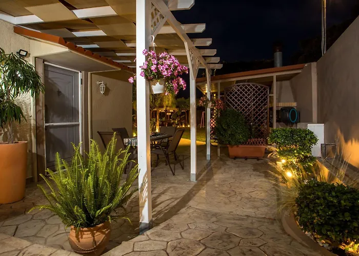 Sea Breeze & Nature Villa Heated Pool * クレマスティ