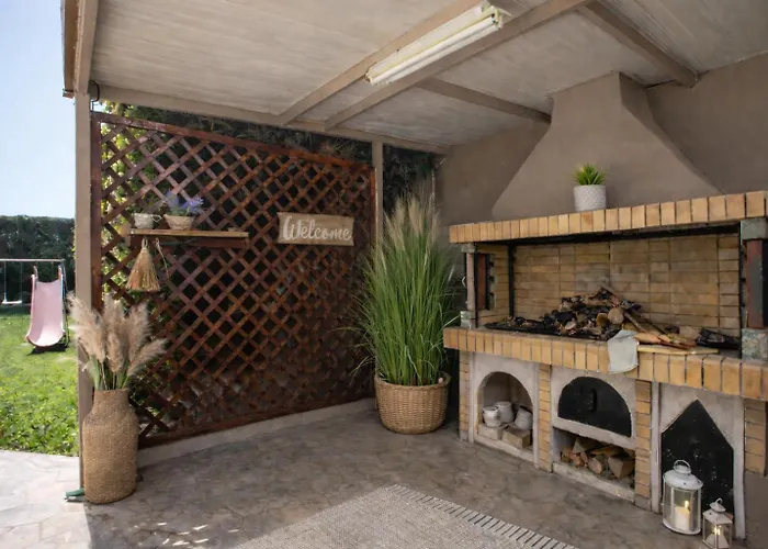 Sea Breeze & Nature Villa Heated Pool 別荘 *