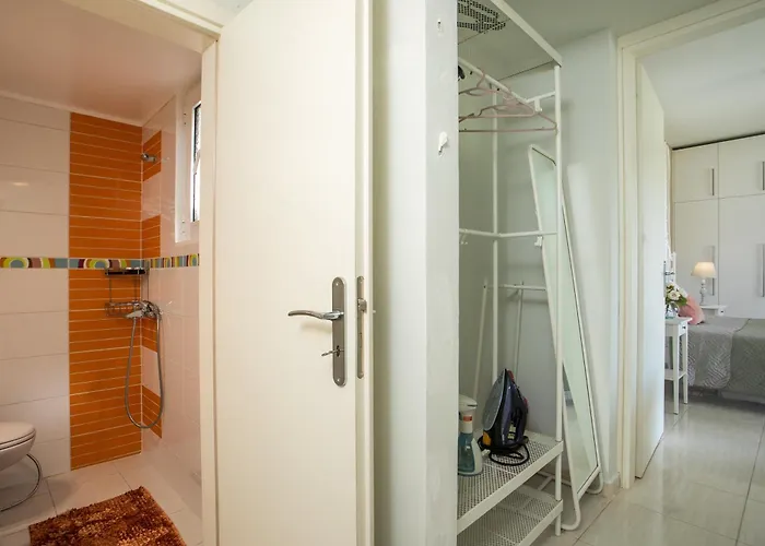 Casa vacanze Sea Breeze & Nature Heated Pool Kremastí