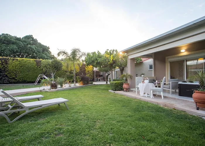 Sea Breeze & Nature Villa Heated Pool *