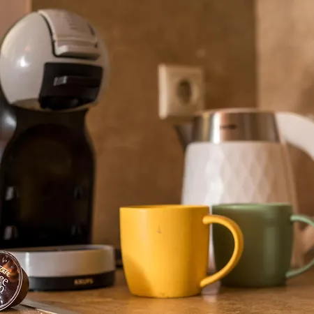 Sea Breeze & Nature With Pool Near The Sea Кремасти