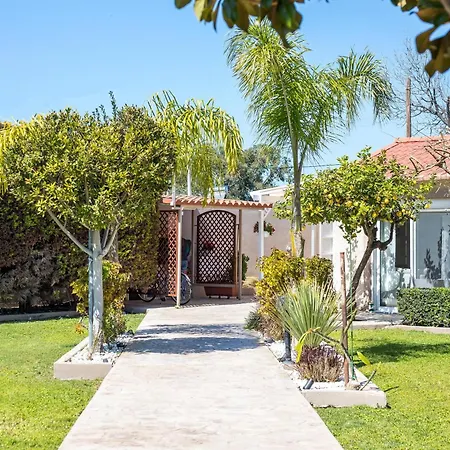 بيت للعطل Sea Breeze & Nature Villa Heated Pool Kremastí