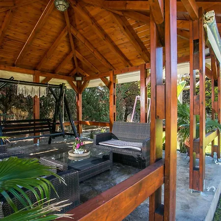 Hébergement de vacances Sea Breeze & Nature With Pool Near The Sea