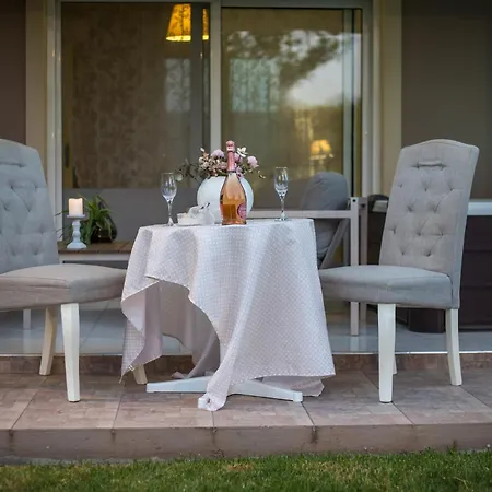 Hébergement de vacances Sea Breeze & Nature With Pool Near The Sea
