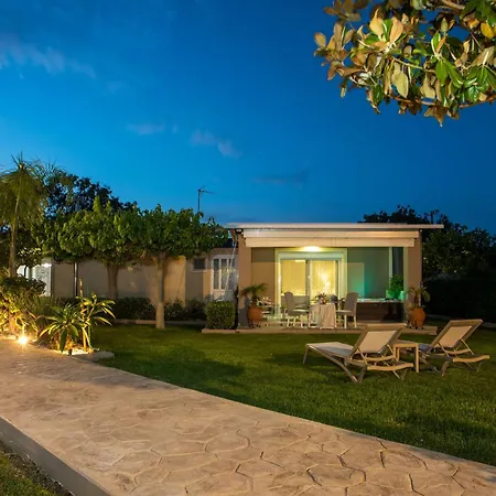 Sea Breeze & Nature With Pool Near The Sea * Кремасти