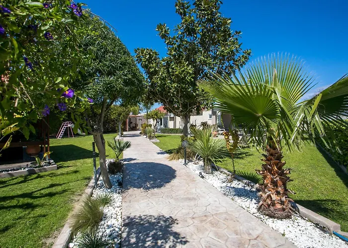 Sea Breeze & Nature Villa Heated Pool *